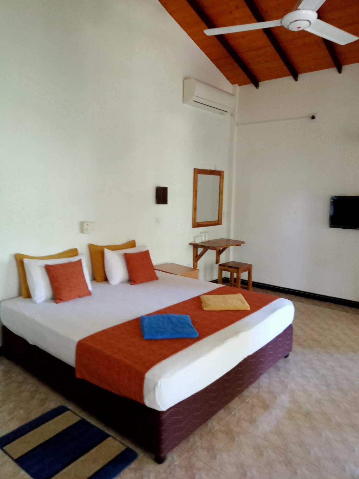 Kithmi Resort Polonnaruwa Bagian luar foto